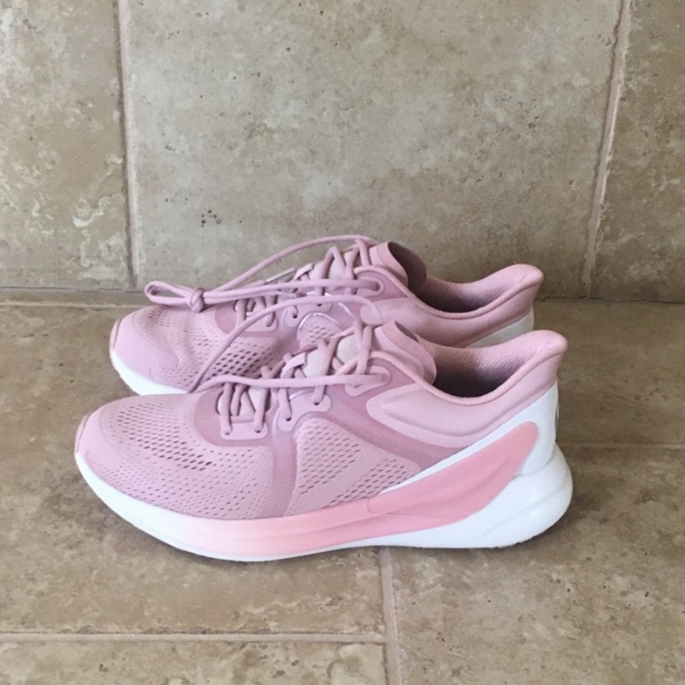 Lululemon Women’s BlissFeel Running Shoes - Picture 4 of 9